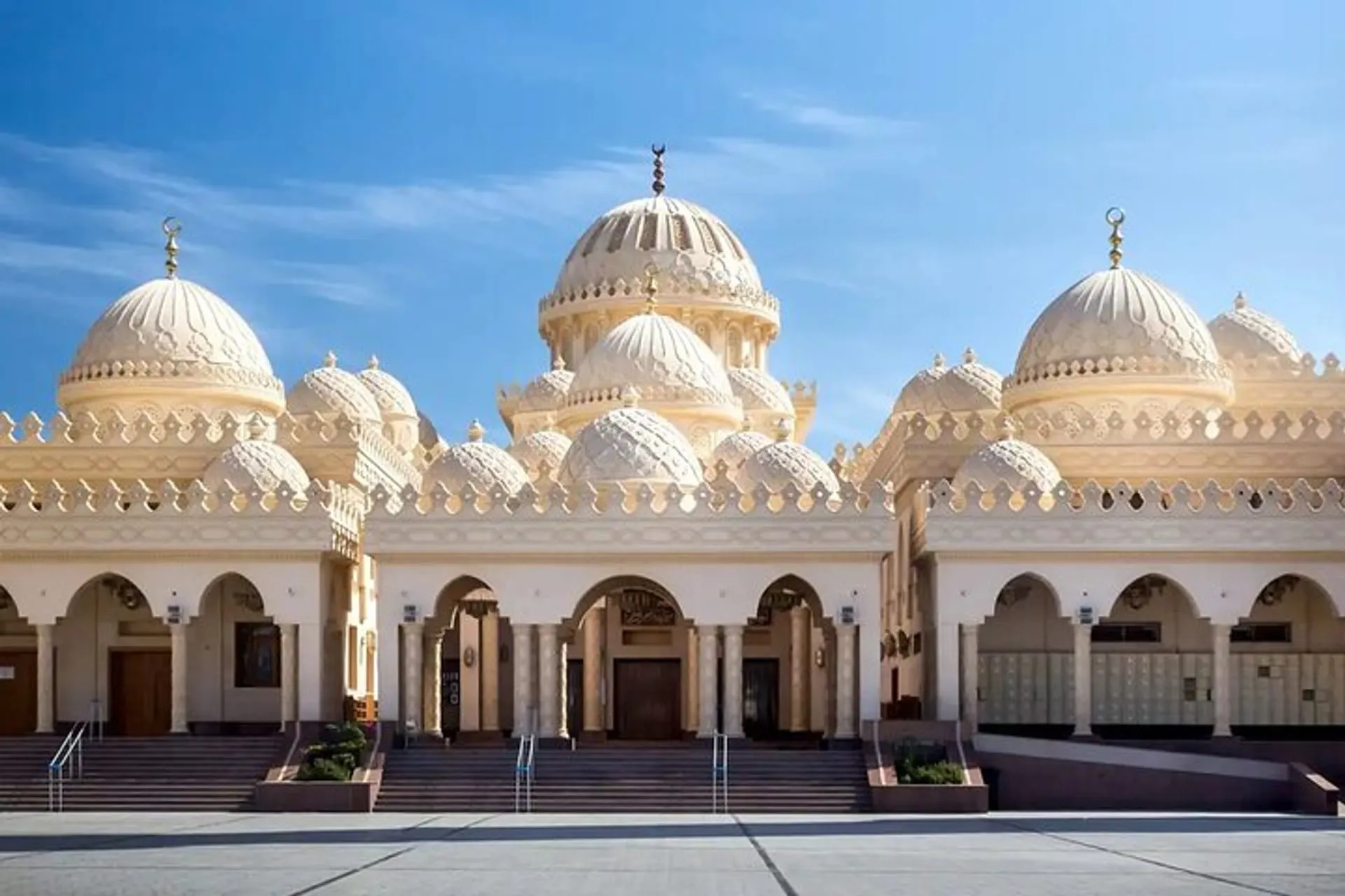 Hurghada Private City Tour: Markets, Marina & Culture